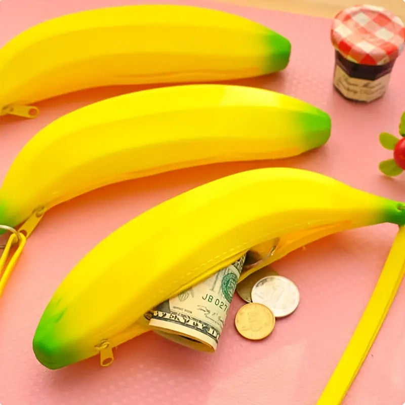 Banana Zipper Pouch