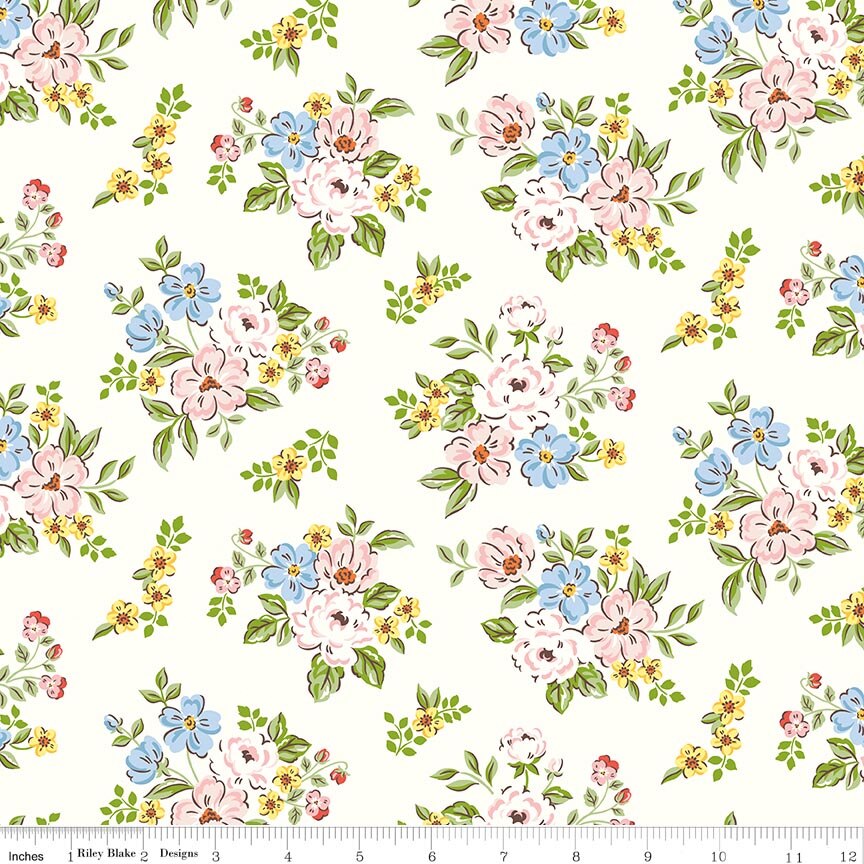 *Pre-order* Peter Rabbit™ Spring Bouquet Cloud