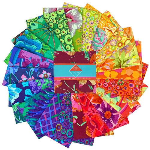 Kaffe Fassett - Classics Plus - 5" Charm Pack - Spectrum