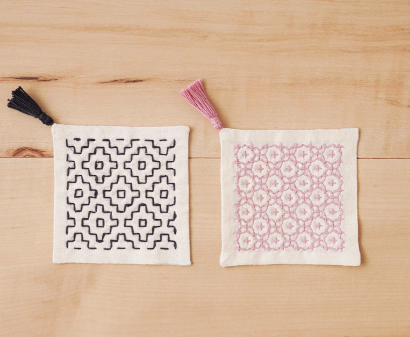 Sashiko Embroidery Kit - Coaster - Persimmon flower* crossed flower stitch