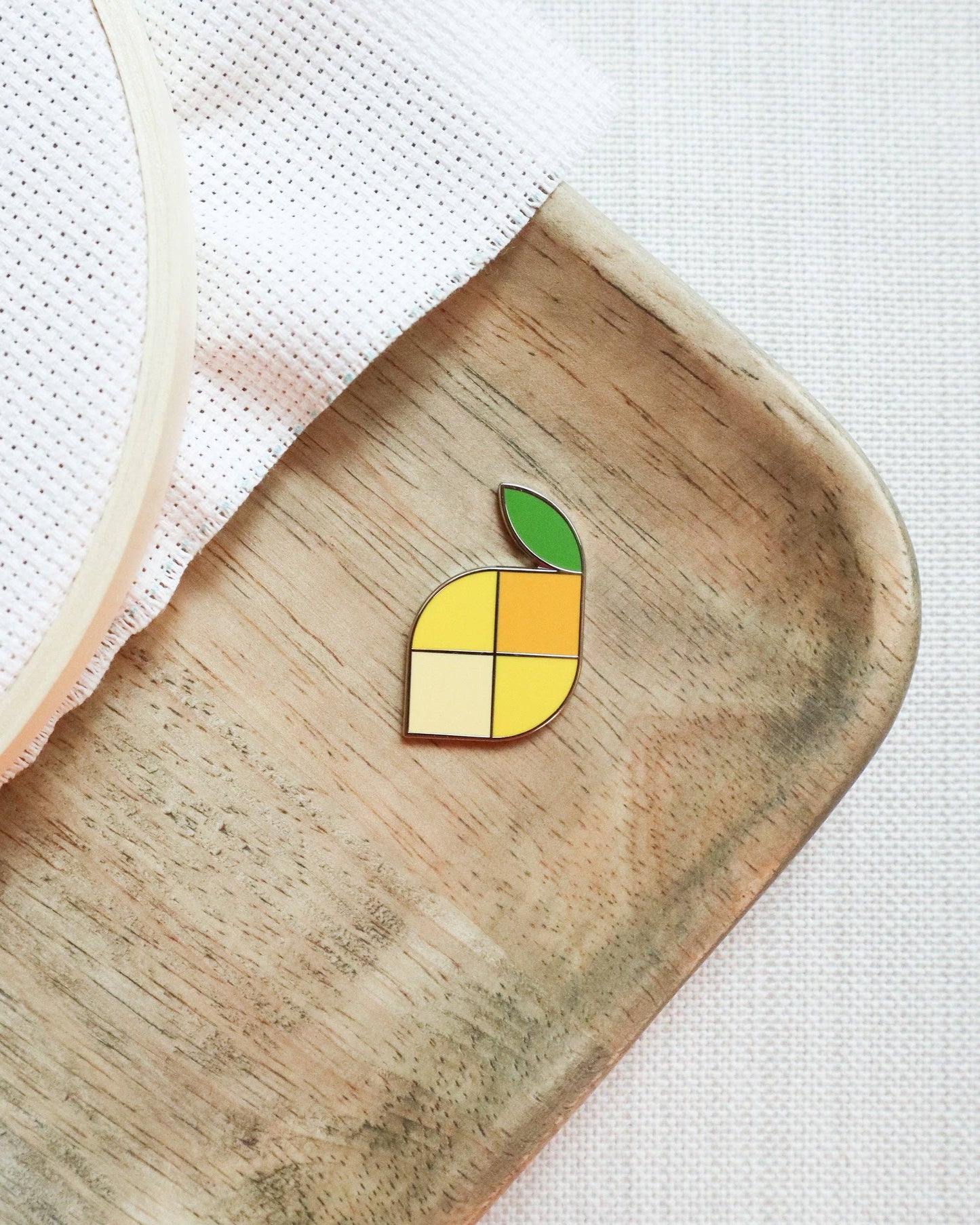 Memi's Lemons Needle Minder