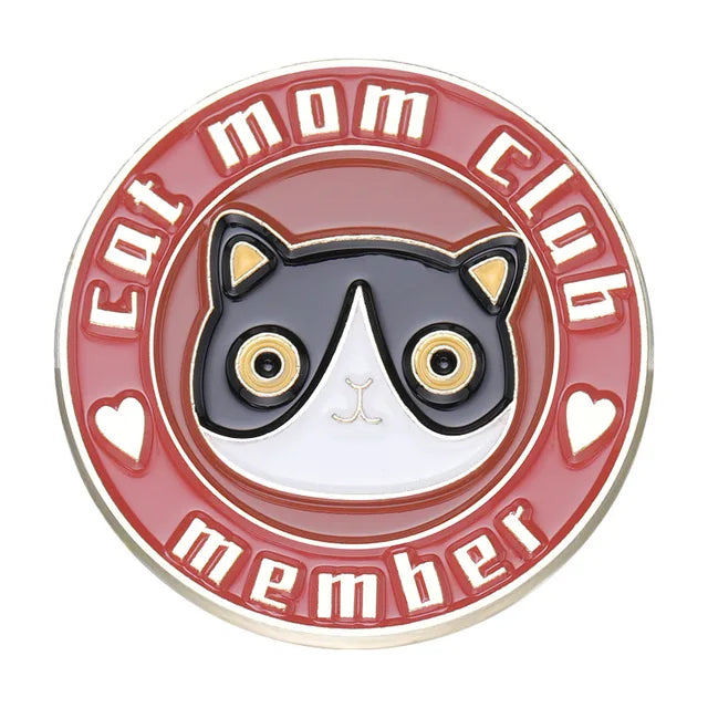 'Cat mom club' Enamel Pin