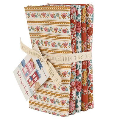 Tilda Village Life Rust/Ochre Fat Quarter Bundle 5pc (21" x 19")