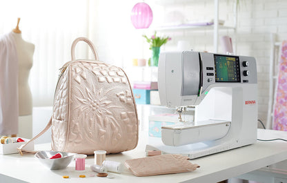 BERNINA 735 - Visit, call or email us for added discounts to our listed MSRP price!